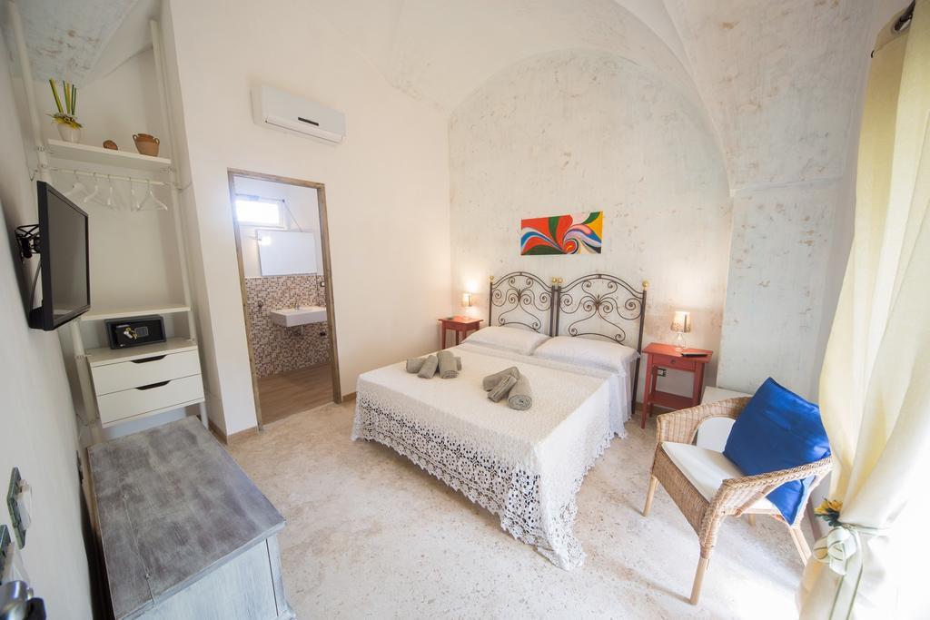 Bed and Breakfast Giardino Nascosto Taviano  Camera foto